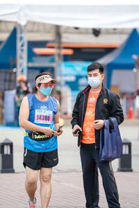 BIB: 14380
                            <button type="button" onclick="openModal(17919596)" class="btn btn-primary btn-sm float-right btn-popup" data-toggle="modal" data-target=".modal-high-quality">
                        <i class="fas fa-shopping-cart"></i> Add to Cart
                    </button>
                                            <button type="button" onclick="isThisMe(17919596, true)" class="btn btn-success btn-sm float-right btn-popup btn-isme hidden" data-toggle="tooltip" data-placement="bottom" title="นี่คือรูปของคุณใช่ไหม คลิกที่นี่เพื่อเอาเข้าอัลบั้ม">
                        <i class="fas fa-plus"></i> Add to album
                    </button>
                    <button type="button" onclick="isThisMe(17919596, false)" class="btn btn-warning btn-sm float-right btn-popup btn-isnotme hidden">
                        <i class="fas fa-ban"></i> Remove from album
                    </button>