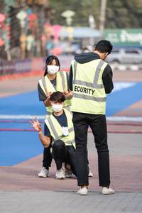 BIB: 
                            <button type="button" onclick="openModal(17919588)" class="btn btn-primary btn-sm float-right btn-popup" data-toggle="modal" data-target=".modal-high-quality">
                        <i class="fas fa-shopping-cart"></i> Add to Cart
                    </button>
                                            <button type="button" onclick="isThisMe(17919588, true)" class="btn btn-success btn-sm float-right btn-popup btn-isme hidden" data-toggle="tooltip" data-placement="bottom" title="นี่คือรูปของคุณใช่ไหม คลิกที่นี่เพื่อเอาเข้าอัลบั้ม">
                        <i class="fas fa-plus"></i> Add to album
                    </button>
                    <button type="button" onclick="isThisMe(17919588, false)" class="btn btn-warning btn-sm float-right btn-popup btn-isnotme hidden">
                        <i class="fas fa-ban"></i> Remove from album
                    </button>