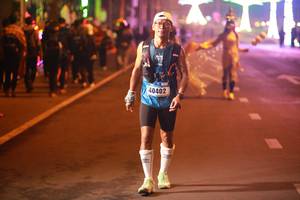 BIB: 40402
                            <button type="button" onclick="openModal(17142080)" class="btn btn-primary btn-sm float-right btn-popup" data-toggle="modal" data-target=".modal-high-quality">
                        <i class="fas fa-shopping-cart"></i> Add to Cart
                    </button>
                                            <button type="button" onclick="isThisMe(17142080, true)" class="btn btn-success btn-sm float-right btn-popup btn-isme hidden" data-toggle="tooltip" data-placement="bottom" title="นี่คือรูปของคุณใช่ไหม คลิกที่นี่เพื่อเอาเข้าอัลบั้ม">
                        <i class="fas fa-plus"></i> Add to album
                    </button>
                    <button type="button" onclick="isThisMe(17142080, false)" class="btn btn-warning btn-sm float-right btn-popup btn-isnotme hidden">
                        <i class="fas fa-ban"></i> Remove from album
                    </button>