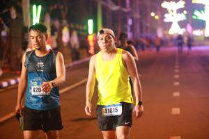 BIB: 420, 41815
                            <button type="button" onclick="openModal(17148996)" class="btn btn-primary btn-sm float-right btn-popup" data-toggle="modal" data-target=".modal-high-quality">
                        <i class="fas fa-shopping-cart"></i> Add to Cart
                    </button>
                                            <button type="button" onclick="isThisMe(17148996, true)" class="btn btn-success btn-sm float-right btn-popup btn-isme hidden" data-toggle="tooltip" data-placement="bottom" title="นี่คือรูปของคุณใช่ไหม คลิกที่นี่เพื่อเอาเข้าอัลบั้ม">
                        <i class="fas fa-plus"></i> Add to album
                    </button>
                    <button type="button" onclick="isThisMe(17148996, false)" class="btn btn-warning btn-sm float-right btn-popup btn-isnotme hidden">
                        <i class="fas fa-ban"></i> Remove from album
                    </button>