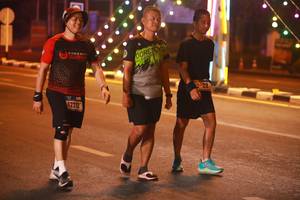 BIB: 42212
                            <button type="button" onclick="openModal(17128901)" class="btn btn-primary btn-sm float-right btn-popup" data-toggle="modal" data-target=".modal-high-quality">
                        <i class="fas fa-shopping-cart"></i> Add to Cart
                    </button>
                                            <button type="button" onclick="isThisMe(17128901, true)" class="btn btn-success btn-sm float-right btn-popup btn-isme hidden" data-toggle="tooltip" data-placement="bottom" title="นี่คือรูปของคุณใช่ไหม คลิกที่นี่เพื่อเอาเข้าอัลบั้ม">
                        <i class="fas fa-plus"></i> Add to album
                    </button>
                    <button type="button" onclick="isThisMe(17128901, false)" class="btn btn-warning btn-sm float-right btn-popup btn-isnotme hidden">
                        <i class="fas fa-ban"></i> Remove from album
                    </button>