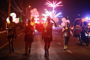 BIB: 
                            <button type="button" onclick="openModal(17181440)" class="btn btn-primary btn-sm float-right btn-popup" data-toggle="modal" data-target=".modal-high-quality">
                        <i class="fas fa-shopping-cart"></i> Add to Cart
                    </button>
                                            <button type="button" onclick="isThisMe(17181440, true)" class="btn btn-success btn-sm float-right btn-popup btn-isme hidden" data-toggle="tooltip" data-placement="bottom" title="นี่คือรูปของคุณใช่ไหม คลิกที่นี่เพื่อเอาเข้าอัลบั้ม">
                        <i class="fas fa-plus"></i> Add to album
                    </button>
                    <button type="button" onclick="isThisMe(17181440, false)" class="btn btn-warning btn-sm float-right btn-popup btn-isnotme hidden">
                        <i class="fas fa-ban"></i> Remove from album
                    </button>