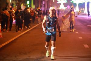 BIB: 40402
                            <button type="button" onclick="openModal(17142150)" class="btn btn-primary btn-sm float-right btn-popup" data-toggle="modal" data-target=".modal-high-quality">
                        <i class="fas fa-shopping-cart"></i> Add to Cart
                    </button>
                                            <button type="button" onclick="isThisMe(17142150, true)" class="btn btn-success btn-sm float-right btn-popup btn-isme hidden" data-toggle="tooltip" data-placement="bottom" title="นี่คือรูปของคุณใช่ไหม คลิกที่นี่เพื่อเอาเข้าอัลบั้ม">
                        <i class="fas fa-plus"></i> Add to album
                    </button>
                    <button type="button" onclick="isThisMe(17142150, false)" class="btn btn-warning btn-sm float-right btn-popup btn-isnotme hidden">
                        <i class="fas fa-ban"></i> Remove from album
                    </button>