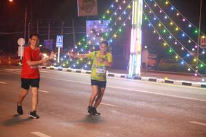 BIB: 43243
                            <button type="button" onclick="openModal(17121271)" class="btn btn-primary btn-sm float-right btn-popup" data-toggle="modal" data-target=".modal-high-quality">
                        <i class="fas fa-shopping-cart"></i> Add to Cart
                    </button>
                                            <button type="button" onclick="isThisMe(17121271, true)" class="btn btn-success btn-sm float-right btn-popup btn-isme hidden" data-toggle="tooltip" data-placement="bottom" title="นี่คือรูปของคุณใช่ไหม คลิกที่นี่เพื่อเอาเข้าอัลบั้ม">
                        <i class="fas fa-plus"></i> Add to album
                    </button>
                    <button type="button" onclick="isThisMe(17121271, false)" class="btn btn-warning btn-sm float-right btn-popup btn-isnotme hidden">
                        <i class="fas fa-ban"></i> Remove from album
                    </button>