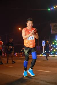 BIB: 21217
                            <button type="button" onclick="openModal(17047160)" class="btn btn-primary btn-sm float-right btn-popup" data-toggle="modal" data-target=".modal-high-quality">
                        <i class="fas fa-shopping-cart"></i> Add to Cart
                    </button>
                                            <button type="button" onclick="isThisMe(17047160, true)" class="btn btn-success btn-sm float-right btn-popup btn-isme hidden" data-toggle="tooltip" data-placement="bottom" title="นี่คือรูปของคุณใช่ไหม คลิกที่นี่เพื่อเอาเข้าอัลบั้ม">
                        <i class="fas fa-plus"></i> Add to album
                    </button>
                    <button type="button" onclick="isThisMe(17047160, false)" class="btn btn-warning btn-sm float-right btn-popup btn-isnotme hidden">
                        <i class="fas fa-ban"></i> Remove from album
                    </button>