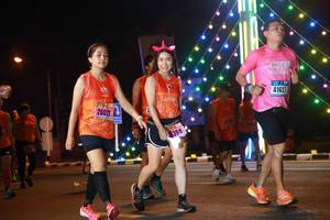 BIB: 26021, 41627, 358
                            <button type="button" onclick="openModal(17043778)" class="btn btn-primary btn-sm float-right btn-popup" data-toggle="modal" data-target=".modal-high-quality">
                        <i class="fas fa-shopping-cart"></i> Add to Cart
                    </button>
                                            <button type="button" onclick="isThisMe(17043778, true)" class="btn btn-success btn-sm float-right btn-popup btn-isme hidden" data-toggle="tooltip" data-placement="bottom" title="นี่คือรูปของคุณใช่ไหม คลิกที่นี่เพื่อเอาเข้าอัลบั้ม">
                        <i class="fas fa-plus"></i> Add to album
                    </button>
                    <button type="button" onclick="isThisMe(17043778, false)" class="btn btn-warning btn-sm float-right btn-popup btn-isnotme hidden">
                        <i class="fas fa-ban"></i> Remove from album
                    </button>