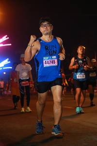 BIB: 44745, 41529, 25275
                            <button type="button" onclick="openModal(17052241)" class="btn btn-primary btn-sm float-right btn-popup" data-toggle="modal" data-target=".modal-high-quality">
                        <i class="fas fa-shopping-cart"></i> Add to Cart
                    </button>
                                            <button type="button" onclick="isThisMe(17052241, true)" class="btn btn-success btn-sm float-right btn-popup btn-isme hidden" data-toggle="tooltip" data-placement="bottom" title="นี่คือรูปของคุณใช่ไหม คลิกที่นี่เพื่อเอาเข้าอัลบั้ม">
                        <i class="fas fa-plus"></i> Add to album
                    </button>
                    <button type="button" onclick="isThisMe(17052241, false)" class="btn btn-warning btn-sm float-right btn-popup btn-isnotme hidden">
                        <i class="fas fa-ban"></i> Remove from album
                    </button>