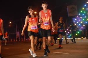 BIB: 26467, 27160
                            <button type="button" onclick="openModal(17045082)" class="btn btn-primary btn-sm float-right btn-popup" data-toggle="modal" data-target=".modal-high-quality">
                        <i class="fas fa-shopping-cart"></i> Add to Cart
                    </button>
                                            <button type="button" onclick="isThisMe(17045082, true)" class="btn btn-success btn-sm float-right btn-popup btn-isme hidden" data-toggle="tooltip" data-placement="bottom" title="นี่คือรูปของคุณใช่ไหม คลิกที่นี่เพื่อเอาเข้าอัลบั้ม">
                        <i class="fas fa-plus"></i> Add to album
                    </button>
                    <button type="button" onclick="isThisMe(17045082, false)" class="btn btn-warning btn-sm float-right btn-popup btn-isnotme hidden">
                        <i class="fas fa-ban"></i> Remove from album
                    </button>