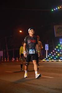BIB: 41293
                            <button type="button" onclick="openModal(17053702)" class="btn btn-primary btn-sm float-right btn-popup" data-toggle="modal" data-target=".modal-high-quality">
                        <i class="fas fa-shopping-cart"></i> Add to Cart
                    </button>
                                            <button type="button" onclick="isThisMe(17053702, true)" class="btn btn-success btn-sm float-right btn-popup btn-isme hidden" data-toggle="tooltip" data-placement="bottom" title="นี่คือรูปของคุณใช่ไหม คลิกที่นี่เพื่อเอาเข้าอัลบั้ม">
                        <i class="fas fa-plus"></i> Add to album
                    </button>
                    <button type="button" onclick="isThisMe(17053702, false)" class="btn btn-warning btn-sm float-right btn-popup btn-isnotme hidden">
                        <i class="fas fa-ban"></i> Remove from album
                    </button>