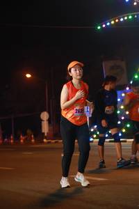 BIB: 263, 2037
                            <button type="button" onclick="openModal(17042700)" class="btn btn-primary btn-sm float-right btn-popup" data-toggle="modal" data-target=".modal-high-quality">
                        <i class="fas fa-shopping-cart"></i> Add to Cart
                    </button>
                                            <button type="button" onclick="isThisMe(17042700, true)" class="btn btn-success btn-sm float-right btn-popup btn-isme hidden" data-toggle="tooltip" data-placement="bottom" title="นี่คือรูปของคุณใช่ไหม คลิกที่นี่เพื่อเอาเข้าอัลบั้ม">
                        <i class="fas fa-plus"></i> Add to album
                    </button>
                    <button type="button" onclick="isThisMe(17042700, false)" class="btn btn-warning btn-sm float-right btn-popup btn-isnotme hidden">
                        <i class="fas fa-ban"></i> Remove from album
                    </button>