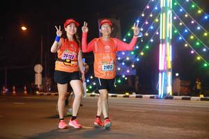 BIB: 26123, 21013
                            <button type="button" onclick="openModal(17054137)" class="btn btn-primary btn-sm float-right btn-popup" data-toggle="modal" data-target=".modal-high-quality">
                        <i class="fas fa-shopping-cart"></i> Add to Cart
                    </button>
                                            <button type="button" onclick="isThisMe(17054137, true)" class="btn btn-success btn-sm float-right btn-popup btn-isme hidden" data-toggle="tooltip" data-placement="bottom" title="นี่คือรูปของคุณใช่ไหม คลิกที่นี่เพื่อเอาเข้าอัลบั้ม">
                        <i class="fas fa-plus"></i> Add to album
                    </button>
                    <button type="button" onclick="isThisMe(17054137, false)" class="btn btn-warning btn-sm float-right btn-popup btn-isnotme hidden">
                        <i class="fas fa-ban"></i> Remove from album
                    </button>