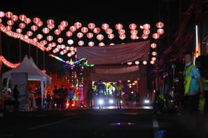 BIB: 
                            <button type="button" onclick="openModal(17159560)" class="btn btn-primary btn-sm float-right btn-popup" data-toggle="modal" data-target=".modal-high-quality">
                        <i class="fas fa-shopping-cart"></i> Add to Cart
                    </button>
                                            <button type="button" onclick="isThisMe(17159560, true)" class="btn btn-success btn-sm float-right btn-popup btn-isme hidden" data-toggle="tooltip" data-placement="bottom" title="นี่คือรูปของคุณใช่ไหม คลิกที่นี่เพื่อเอาเข้าอัลบั้ม">
                        <i class="fas fa-plus"></i> Add to album
                    </button>
                    <button type="button" onclick="isThisMe(17159560, false)" class="btn btn-warning btn-sm float-right btn-popup btn-isnotme hidden">
                        <i class="fas fa-ban"></i> Remove from album
                    </button>