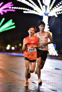 BIB: 24320, 21428
                            <button type="button" onclick="openModal(17901245)" class="btn btn-primary btn-sm float-right btn-popup" data-toggle="modal" data-target=".modal-high-quality">
                        <i class="fas fa-shopping-cart"></i> Add to Cart
                    </button>
                                            <button type="button" onclick="isThisMe(17901245, true)" class="btn btn-success btn-sm float-right btn-popup btn-isme hidden" data-toggle="tooltip" data-placement="bottom" title="นี่คือรูปของคุณใช่ไหม คลิกที่นี่เพื่อเอาเข้าอัลบั้ม">
                        <i class="fas fa-plus"></i> Add to album
                    </button>
                    <button type="button" onclick="isThisMe(17901245, false)" class="btn btn-warning btn-sm float-right btn-popup btn-isnotme hidden">
                        <i class="fas fa-ban"></i> Remove from album
                    </button>