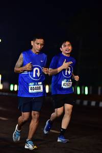 BIB: 42521, 40408
                            <button type="button" onclick="openModal(17762327)" class="btn btn-primary btn-sm float-right btn-popup" data-toggle="modal" data-target=".modal-high-quality">
                        <i class="fas fa-shopping-cart"></i> Add to Cart
                    </button>
                                            <button type="button" onclick="isThisMe(17762327, true)" class="btn btn-success btn-sm float-right btn-popup btn-isme hidden" data-toggle="tooltip" data-placement="bottom" title="นี่คือรูปของคุณใช่ไหม คลิกที่นี่เพื่อเอาเข้าอัลบั้ม">
                        <i class="fas fa-plus"></i> Add to album
                    </button>
                    <button type="button" onclick="isThisMe(17762327, false)" class="btn btn-warning btn-sm float-right btn-popup btn-isnotme hidden">
                        <i class="fas fa-ban"></i> Remove from album
                    </button>
