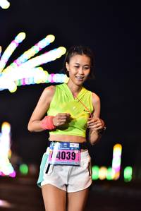 BIB: 4039
                            <button type="button" onclick="openModal(17770268)" class="btn btn-primary btn-sm float-right btn-popup" data-toggle="modal" data-target=".modal-high-quality">
                        <i class="fas fa-shopping-cart"></i> Add to Cart
                    </button>
                                            <button type="button" onclick="isThisMe(17770268, true)" class="btn btn-success btn-sm float-right btn-popup btn-isme hidden" data-toggle="tooltip" data-placement="bottom" title="นี่คือรูปของคุณใช่ไหม คลิกที่นี่เพื่อเอาเข้าอัลบั้ม">
                        <i class="fas fa-plus"></i> Add to album
                    </button>
                    <button type="button" onclick="isThisMe(17770268, false)" class="btn btn-warning btn-sm float-right btn-popup btn-isnotme hidden">
                        <i class="fas fa-ban"></i> Remove from album
                    </button>