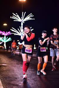 BIB: 2230, 25359, 26341
                            <button type="button" onclick="openModal(17753100)" class="btn btn-primary btn-sm float-right btn-popup" data-toggle="modal" data-target=".modal-high-quality">
                        <i class="fas fa-shopping-cart"></i> Add to Cart
                    </button>
                                            <button type="button" onclick="isThisMe(17753100, true)" class="btn btn-success btn-sm float-right btn-popup btn-isme hidden" data-toggle="tooltip" data-placement="bottom" title="นี่คือรูปของคุณใช่ไหม คลิกที่นี่เพื่อเอาเข้าอัลบั้ม">
                        <i class="fas fa-plus"></i> Add to album
                    </button>
                    <button type="button" onclick="isThisMe(17753100, false)" class="btn btn-warning btn-sm float-right btn-popup btn-isnotme hidden">
                        <i class="fas fa-ban"></i> Remove from album
                    </button>