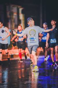 BIB: 41397, 40712
                            <button type="button" onclick="openModal(18069320)" class="btn btn-primary btn-sm float-right btn-popup" data-toggle="modal" data-target=".modal-high-quality">
                        <i class="fas fa-shopping-cart"></i> Add to Cart
                    </button>
                                            <button type="button" onclick="isThisMe(18069320, true)" class="btn btn-success btn-sm float-right btn-popup btn-isme hidden" data-toggle="tooltip" data-placement="bottom" title="นี่คือรูปของคุณใช่ไหม คลิกที่นี่เพื่อเอาเข้าอัลบั้ม">
                        <i class="fas fa-plus"></i> Add to album
                    </button>
                    <button type="button" onclick="isThisMe(18069320, false)" class="btn btn-warning btn-sm float-right btn-popup btn-isnotme hidden">
                        <i class="fas fa-ban"></i> Remove from album
                    </button>