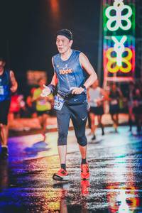 BIB: 300, 285, 888
                            <button type="button" onclick="openModal(18069099)" class="btn btn-primary btn-sm float-right btn-popup" data-toggle="modal" data-target=".modal-high-quality">
                        <i class="fas fa-shopping-cart"></i> Add to Cart
                    </button>
                                            <button type="button" onclick="isThisMe(18069099, true)" class="btn btn-success btn-sm float-right btn-popup btn-isme hidden" data-toggle="tooltip" data-placement="bottom" title="นี่คือรูปของคุณใช่ไหม คลิกที่นี่เพื่อเอาเข้าอัลบั้ม">
                        <i class="fas fa-plus"></i> Add to album
                    </button>
                    <button type="button" onclick="isThisMe(18069099, false)" class="btn btn-warning btn-sm float-right btn-popup btn-isnotme hidden">
                        <i class="fas fa-ban"></i> Remove from album
                    </button>