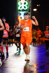 BIB: 24163, 071
                            <button type="button" onclick="openModal(17718433)" class="btn btn-primary btn-sm float-right btn-popup" data-toggle="modal" data-target=".modal-high-quality">
                        <i class="fas fa-shopping-cart"></i> Add to Cart
                    </button>
                                            <button type="button" onclick="isThisMe(17718433, true)" class="btn btn-success btn-sm float-right btn-popup btn-isme hidden" data-toggle="tooltip" data-placement="bottom" title="นี่คือรูปของคุณใช่ไหม คลิกที่นี่เพื่อเอาเข้าอัลบั้ม">
                        <i class="fas fa-plus"></i> Add to album
                    </button>
                    <button type="button" onclick="isThisMe(17718433, false)" class="btn btn-warning btn-sm float-right btn-popup btn-isnotme hidden">
                        <i class="fas fa-ban"></i> Remove from album
                    </button>