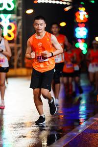 BIB: 267
                            <button type="button" onclick="openModal(17718398)" class="btn btn-primary btn-sm float-right btn-popup" data-toggle="modal" data-target=".modal-high-quality">
                        <i class="fas fa-shopping-cart"></i> Add to Cart
                    </button>
                                            <button type="button" onclick="isThisMe(17718398, true)" class="btn btn-success btn-sm float-right btn-popup btn-isme hidden" data-toggle="tooltip" data-placement="bottom" title="นี่คือรูปของคุณใช่ไหม คลิกที่นี่เพื่อเอาเข้าอัลบั้ม">
                        <i class="fas fa-plus"></i> Add to album
                    </button>
                    <button type="button" onclick="isThisMe(17718398, false)" class="btn btn-warning btn-sm float-right btn-popup btn-isnotme hidden">
                        <i class="fas fa-ban"></i> Remove from album
                    </button>