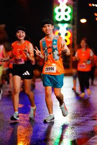 BIB: 26199, 20996
                            <button type="button" onclick="openModal(17723406)" class="btn btn-primary btn-sm float-right btn-popup" data-toggle="modal" data-target=".modal-high-quality">
                        <i class="fas fa-shopping-cart"></i> Add to Cart
                    </button>
                                            <button type="button" onclick="isThisMe(17723406, true)" class="btn btn-success btn-sm float-right btn-popup btn-isme hidden" data-toggle="tooltip" data-placement="bottom" title="นี่คือรูปของคุณใช่ไหม คลิกที่นี่เพื่อเอาเข้าอัลบั้ม">
                        <i class="fas fa-plus"></i> Add to album
                    </button>
                    <button type="button" onclick="isThisMe(17723406, false)" class="btn btn-warning btn-sm float-right btn-popup btn-isnotme hidden">
                        <i class="fas fa-ban"></i> Remove from album
                    </button>