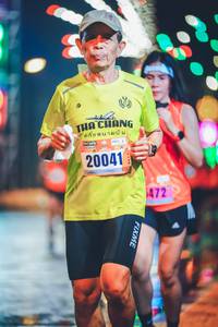 BIB: 20041, 472
                            <button type="button" onclick="openModal(18182292)" class="btn btn-primary btn-sm float-right btn-popup" data-toggle="modal" data-target=".modal-high-quality">
                        <i class="fas fa-shopping-cart"></i> Add to Cart
                    </button>
                                            <button type="button" onclick="isThisMe(18182292, true)" class="btn btn-success btn-sm float-right btn-popup btn-isme hidden" data-toggle="tooltip" data-placement="bottom" title="นี่คือรูปของคุณใช่ไหม คลิกที่นี่เพื่อเอาเข้าอัลบั้ม">
                        <i class="fas fa-plus"></i> Add to album
                    </button>
                    <button type="button" onclick="isThisMe(18182292, false)" class="btn btn-warning btn-sm float-right btn-popup btn-isnotme hidden">
                        <i class="fas fa-ban"></i> Remove from album
                    </button>