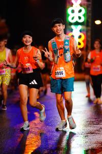 BIB: 199, 0996
                            <button type="button" onclick="openModal(17723413)" class="btn btn-primary btn-sm float-right btn-popup" data-toggle="modal" data-target=".modal-high-quality">
                        <i class="fas fa-shopping-cart"></i> Add to Cart
                    </button>
                                            <button type="button" onclick="isThisMe(17723413, true)" class="btn btn-success btn-sm float-right btn-popup btn-isme hidden" data-toggle="tooltip" data-placement="bottom" title="นี่คือรูปของคุณใช่ไหม คลิกที่นี่เพื่อเอาเข้าอัลบั้ม">
                        <i class="fas fa-plus"></i> Add to album
                    </button>
                    <button type="button" onclick="isThisMe(17723413, false)" class="btn btn-warning btn-sm float-right btn-popup btn-isnotme hidden">
                        <i class="fas fa-ban"></i> Remove from album
                    </button>