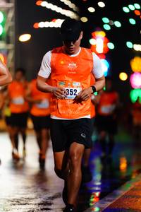 BIB: 352
                            <button type="button" onclick="openModal(17361851)" class="btn btn-primary btn-sm float-right btn-popup" data-toggle="modal" data-target=".modal-high-quality">
                        <i class="fas fa-shopping-cart"></i> Add to Cart
                    </button>
                                            <button type="button" onclick="isThisMe(17361851, true)" class="btn btn-success btn-sm float-right btn-popup btn-isme hidden" data-toggle="tooltip" data-placement="bottom" title="นี่คือรูปของคุณใช่ไหม คลิกที่นี่เพื่อเอาเข้าอัลบั้ม">
                        <i class="fas fa-plus"></i> Add to album
                    </button>
                    <button type="button" onclick="isThisMe(17361851, false)" class="btn btn-warning btn-sm float-right btn-popup btn-isnotme hidden">
                        <i class="fas fa-ban"></i> Remove from album
                    </button>