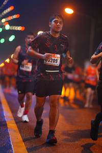 BIB: 3209
                            <button type="button" onclick="openModal(17557439)" class="btn btn-primary btn-sm float-right btn-popup" data-toggle="modal" data-target=".modal-high-quality">
                        <i class="fas fa-shopping-cart"></i> Add to Cart
                    </button>
                                            <button type="button" onclick="isThisMe(17557439, true)" class="btn btn-success btn-sm float-right btn-popup btn-isme hidden" data-toggle="tooltip" data-placement="bottom" title="นี่คือรูปของคุณใช่ไหม คลิกที่นี่เพื่อเอาเข้าอัลบั้ม">
                        <i class="fas fa-plus"></i> Add to album
                    </button>
                    <button type="button" onclick="isThisMe(17557439, false)" class="btn btn-warning btn-sm float-right btn-popup btn-isnotme hidden">
                        <i class="fas fa-ban"></i> Remove from album
                    </button>