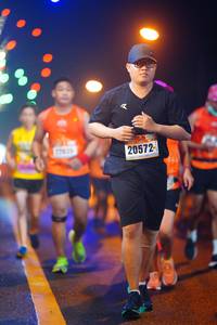 BIB: 20572
                            <button type="button" onclick="openModal(17553113)" class="btn btn-primary btn-sm float-right btn-popup" data-toggle="modal" data-target=".modal-high-quality">
                        <i class="fas fa-shopping-cart"></i> Add to Cart
                    </button>
                                            <button type="button" onclick="isThisMe(17553113, true)" class="btn btn-success btn-sm float-right btn-popup btn-isme hidden" data-toggle="tooltip" data-placement="bottom" title="นี่คือรูปของคุณใช่ไหม คลิกที่นี่เพื่อเอาเข้าอัลบั้ม">
                        <i class="fas fa-plus"></i> Add to album
                    </button>
                    <button type="button" onclick="isThisMe(17553113, false)" class="btn btn-warning btn-sm float-right btn-popup btn-isnotme hidden">
                        <i class="fas fa-ban"></i> Remove from album
                    </button>