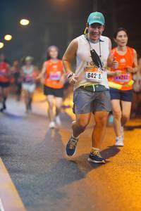 BIB: 642, 262
                            <button type="button" onclick="openModal(17558355)" class="btn btn-primary btn-sm float-right btn-popup" data-toggle="modal" data-target=".modal-high-quality">
                        <i class="fas fa-shopping-cart"></i> Add to Cart
                    </button>
                                            <button type="button" onclick="isThisMe(17558355, true)" class="btn btn-success btn-sm float-right btn-popup btn-isme hidden" data-toggle="tooltip" data-placement="bottom" title="นี่คือรูปของคุณใช่ไหม คลิกที่นี่เพื่อเอาเข้าอัลบั้ม">
                        <i class="fas fa-plus"></i> Add to album
                    </button>
                    <button type="button" onclick="isThisMe(17558355, false)" class="btn btn-warning btn-sm float-right btn-popup btn-isnotme hidden">
                        <i class="fas fa-ban"></i> Remove from album
                    </button>