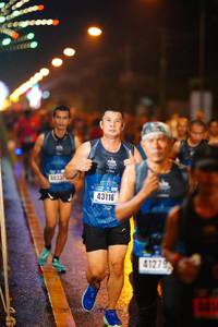 BIB: 4033, 43116, 41279
                            <button type="button" onclick="openModal(17319969)" class="btn btn-primary btn-sm float-right btn-popup" data-toggle="modal" data-target=".modal-high-quality">
                        <i class="fas fa-shopping-cart"></i> Add to Cart
                    </button>
                                            <button type="button" onclick="isThisMe(17319969, true)" class="btn btn-success btn-sm float-right btn-popup btn-isme hidden" data-toggle="tooltip" data-placement="bottom" title="นี่คือรูปของคุณใช่ไหม คลิกที่นี่เพื่อเอาเข้าอัลบั้ม">
                        <i class="fas fa-plus"></i> Add to album
                    </button>
                    <button type="button" onclick="isThisMe(17319969, false)" class="btn btn-warning btn-sm float-right btn-popup btn-isnotme hidden">
                        <i class="fas fa-ban"></i> Remove from album
                    </button>