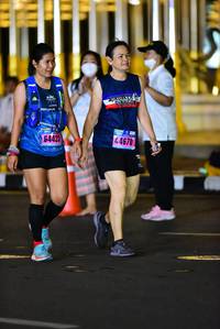 BIB: 4425, 44670
                            <button type="button" onclick="openModal(16450951)" class="btn btn-primary btn-sm float-right btn-popup" data-toggle="modal" data-target=".modal-high-quality">
                        <i class="fas fa-shopping-cart"></i> Add to Cart
                    </button>
                                            <button type="button" onclick="isThisMe(16450951, true)" class="btn btn-success btn-sm float-right btn-popup btn-isme hidden" data-toggle="tooltip" data-placement="bottom" title="นี่คือรูปของคุณใช่ไหม คลิกที่นี่เพื่อเอาเข้าอัลบั้ม">
                        <i class="fas fa-plus"></i> Add to album
                    </button>
                    <button type="button" onclick="isThisMe(16450951, false)" class="btn btn-warning btn-sm float-right btn-popup btn-isnotme hidden">
                        <i class="fas fa-ban"></i> Remove from album
                    </button>