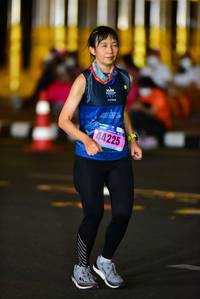 BIB: 44225
                            <button type="button" onclick="openModal(16437556)" class="btn btn-primary btn-sm float-right btn-popup" data-toggle="modal" data-target=".modal-high-quality">
                        <i class="fas fa-shopping-cart"></i> Add to Cart
                    </button>
                                            <button type="button" onclick="isThisMe(16437556, true)" class="btn btn-success btn-sm float-right btn-popup btn-isme hidden" data-toggle="tooltip" data-placement="bottom" title="นี่คือรูปของคุณใช่ไหม คลิกที่นี่เพื่อเอาเข้าอัลบั้ม">
                        <i class="fas fa-plus"></i> Add to album
                    </button>
                    <button type="button" onclick="isThisMe(16437556, false)" class="btn btn-warning btn-sm float-right btn-popup btn-isnotme hidden">
                        <i class="fas fa-ban"></i> Remove from album
                    </button>