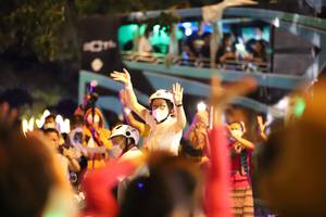 BIB: 
                            <button type="button" onclick="openModal(17639406)" class="btn btn-primary btn-sm float-right btn-popup" data-toggle="modal" data-target=".modal-high-quality">
                        <i class="fas fa-shopping-cart"></i> Add to Cart
                    </button>
                                            <button type="button" onclick="isThisMe(17639406, true)" class="btn btn-success btn-sm float-right btn-popup btn-isme hidden" data-toggle="tooltip" data-placement="bottom" title="นี่คือรูปของคุณใช่ไหม คลิกที่นี่เพื่อเอาเข้าอัลบั้ม">
                        <i class="fas fa-plus"></i> Add to album
                    </button>
                    <button type="button" onclick="isThisMe(17639406, false)" class="btn btn-warning btn-sm float-right btn-popup btn-isnotme hidden">
                        <i class="fas fa-ban"></i> Remove from album
                    </button>