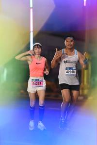 BIB: 42398, 44297
                            <button type="button" onclick="openModal(17658525)" class="btn btn-primary btn-sm float-right btn-popup" data-toggle="modal" data-target=".modal-high-quality">
                        <i class="fas fa-shopping-cart"></i> Add to Cart
                    </button>
                                            <button type="button" onclick="isThisMe(17658525, true)" class="btn btn-success btn-sm float-right btn-popup btn-isme hidden" data-toggle="tooltip" data-placement="bottom" title="นี่คือรูปของคุณใช่ไหม คลิกที่นี่เพื่อเอาเข้าอัลบั้ม">
                        <i class="fas fa-plus"></i> Add to album
                    </button>
                    <button type="button" onclick="isThisMe(17658525, false)" class="btn btn-warning btn-sm float-right btn-popup btn-isnotme hidden">
                        <i class="fas fa-ban"></i> Remove from album
                    </button>