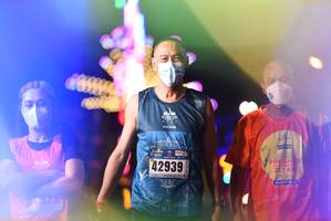 BIB: 42939, 211
                            <button type="button" onclick="openModal(17643582)" class="btn btn-primary btn-sm float-right btn-popup" data-toggle="modal" data-target=".modal-high-quality">
                        <i class="fas fa-shopping-cart"></i> Add to Cart
                    </button>
                                            <button type="button" onclick="isThisMe(17643582, true)" class="btn btn-success btn-sm float-right btn-popup btn-isme hidden" data-toggle="tooltip" data-placement="bottom" title="นี่คือรูปของคุณใช่ไหม คลิกที่นี่เพื่อเอาเข้าอัลบั้ม">
                        <i class="fas fa-plus"></i> Add to album
                    </button>
                    <button type="button" onclick="isThisMe(17643582, false)" class="btn btn-warning btn-sm float-right btn-popup btn-isnotme hidden">
                        <i class="fas fa-ban"></i> Remove from album
                    </button>