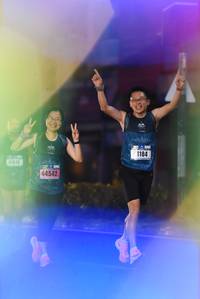 BIB: 1184, 41515, 44542
                            <button type="button" onclick="openModal(17647487)" class="btn btn-primary btn-sm float-right btn-popup" data-toggle="modal" data-target=".modal-high-quality">
                        <i class="fas fa-shopping-cart"></i> Add to Cart
                    </button>
                                            <button type="button" onclick="isThisMe(17647487, true)" class="btn btn-success btn-sm float-right btn-popup btn-isme hidden" data-toggle="tooltip" data-placement="bottom" title="นี่คือรูปของคุณใช่ไหม คลิกที่นี่เพื่อเอาเข้าอัลบั้ม">
                        <i class="fas fa-plus"></i> Add to album
                    </button>
                    <button type="button" onclick="isThisMe(17647487, false)" class="btn btn-warning btn-sm float-right btn-popup btn-isnotme hidden">
                        <i class="fas fa-ban"></i> Remove from album
                    </button>