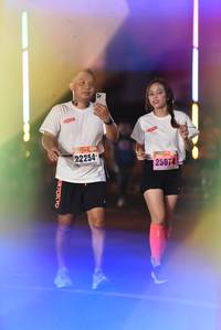 BIB: 22254, 25074
                            <button type="button" onclick="openModal(17625542)" class="btn btn-primary btn-sm float-right btn-popup" data-toggle="modal" data-target=".modal-high-quality">
                        <i class="fas fa-shopping-cart"></i> Add to Cart
                    </button>
                                            <button type="button" onclick="isThisMe(17625542, true)" class="btn btn-success btn-sm float-right btn-popup btn-isme hidden" data-toggle="tooltip" data-placement="bottom" title="นี่คือรูปของคุณใช่ไหม คลิกที่นี่เพื่อเอาเข้าอัลบั้ม">
                        <i class="fas fa-plus"></i> Add to album
                    </button>
                    <button type="button" onclick="isThisMe(17625542, false)" class="btn btn-warning btn-sm float-right btn-popup btn-isnotme hidden">
                        <i class="fas fa-ban"></i> Remove from album
                    </button>