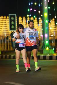 BIB: 40336, 443
                            <button type="button" onclick="openModal(16744668)" class="btn btn-primary btn-sm float-right btn-popup" data-toggle="modal" data-target=".modal-high-quality">
                        <i class="fas fa-shopping-cart"></i> Add to Cart
                    </button>
                                            <button type="button" onclick="isThisMe(16744668, true)" class="btn btn-success btn-sm float-right btn-popup btn-isme hidden" data-toggle="tooltip" data-placement="bottom" title="นี่คือรูปของคุณใช่ไหม คลิกที่นี่เพื่อเอาเข้าอัลบั้ม">
                        <i class="fas fa-plus"></i> Add to album
                    </button>
                    <button type="button" onclick="isThisMe(16744668, false)" class="btn btn-warning btn-sm float-right btn-popup btn-isnotme hidden">
                        <i class="fas fa-ban"></i> Remove from album
                    </button>