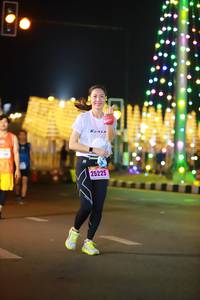 BIB: 25225
                            <button type="button" onclick="openModal(16550796)" class="btn btn-primary btn-sm float-right btn-popup" data-toggle="modal" data-target=".modal-high-quality">
                        <i class="fas fa-shopping-cart"></i> Add to Cart
                    </button>
                                            <button type="button" onclick="isThisMe(16550796, true)" class="btn btn-success btn-sm float-right btn-popup btn-isme hidden" data-toggle="tooltip" data-placement="bottom" title="นี่คือรูปของคุณใช่ไหม คลิกที่นี่เพื่อเอาเข้าอัลบั้ม">
                        <i class="fas fa-plus"></i> Add to album
                    </button>
                    <button type="button" onclick="isThisMe(16550796, false)" class="btn btn-warning btn-sm float-right btn-popup btn-isnotme hidden">
                        <i class="fas fa-ban"></i> Remove from album
                    </button>