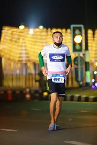 BIB: 40411
                            <button type="button" onclick="openModal(16700889)" class="btn btn-primary btn-sm float-right btn-popup" data-toggle="modal" data-target=".modal-high-quality">
                        <i class="fas fa-shopping-cart"></i> Add to Cart
                    </button>
                                            <button type="button" onclick="isThisMe(16700889, true)" class="btn btn-success btn-sm float-right btn-popup btn-isme hidden" data-toggle="tooltip" data-placement="bottom" title="นี่คือรูปของคุณใช่ไหม คลิกที่นี่เพื่อเอาเข้าอัลบั้ม">
                        <i class="fas fa-plus"></i> Add to album
                    </button>
                    <button type="button" onclick="isThisMe(16700889, false)" class="btn btn-warning btn-sm float-right btn-popup btn-isnotme hidden">
                        <i class="fas fa-ban"></i> Remove from album
                    </button>