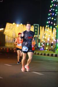 BIB: 40392
                            <button type="button" onclick="openModal(16585753)" class="btn btn-primary btn-sm float-right btn-popup" data-toggle="modal" data-target=".modal-high-quality">
                        <i class="fas fa-shopping-cart"></i> Add to Cart
                    </button>
                                            <button type="button" onclick="isThisMe(16585753, true)" class="btn btn-success btn-sm float-right btn-popup btn-isme hidden" data-toggle="tooltip" data-placement="bottom" title="นี่คือรูปของคุณใช่ไหม คลิกที่นี่เพื่อเอาเข้าอัลบั้ม">
                        <i class="fas fa-plus"></i> Add to album
                    </button>
                    <button type="button" onclick="isThisMe(16585753, false)" class="btn btn-warning btn-sm float-right btn-popup btn-isnotme hidden">
                        <i class="fas fa-ban"></i> Remove from album
                    </button>