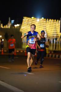 BIB: 0406, 41564
                            <button type="button" onclick="openModal(16539123)" class="btn btn-primary btn-sm float-right btn-popup" data-toggle="modal" data-target=".modal-high-quality">
                        <i class="fas fa-shopping-cart"></i> Add to Cart
                    </button>
                                            <button type="button" onclick="isThisMe(16539123, true)" class="btn btn-success btn-sm float-right btn-popup btn-isme hidden" data-toggle="tooltip" data-placement="bottom" title="นี่คือรูปของคุณใช่ไหม คลิกที่นี่เพื่อเอาเข้าอัลบั้ม">
                        <i class="fas fa-plus"></i> Add to album
                    </button>
                    <button type="button" onclick="isThisMe(16539123, false)" class="btn btn-warning btn-sm float-right btn-popup btn-isnotme hidden">
                        <i class="fas fa-ban"></i> Remove from album
                    </button>