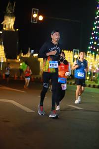BIB: 42248, 4076
                            <button type="button" onclick="openModal(16554054)" class="btn btn-primary btn-sm float-right btn-popup" data-toggle="modal" data-target=".modal-high-quality">
                        <i class="fas fa-shopping-cart"></i> Add to Cart
                    </button>
                                            <button type="button" onclick="isThisMe(16554054, true)" class="btn btn-success btn-sm float-right btn-popup btn-isme hidden" data-toggle="tooltip" data-placement="bottom" title="นี่คือรูปของคุณใช่ไหม คลิกที่นี่เพื่อเอาเข้าอัลบั้ม">
                        <i class="fas fa-plus"></i> Add to album
                    </button>
                    <button type="button" onclick="isThisMe(16554054, false)" class="btn btn-warning btn-sm float-right btn-popup btn-isnotme hidden">
                        <i class="fas fa-ban"></i> Remove from album
                    </button>