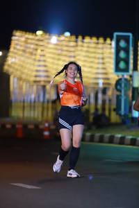 BIB: 244
                            <button type="button" onclick="openModal(16550056)" class="btn btn-primary btn-sm float-right btn-popup" data-toggle="modal" data-target=".modal-high-quality">
                        <i class="fas fa-shopping-cart"></i> Add to Cart
                    </button>
                                            <button type="button" onclick="isThisMe(16550056, true)" class="btn btn-success btn-sm float-right btn-popup btn-isme hidden" data-toggle="tooltip" data-placement="bottom" title="นี่คือรูปของคุณใช่ไหม คลิกที่นี่เพื่อเอาเข้าอัลบั้ม">
                        <i class="fas fa-plus"></i> Add to album
                    </button>
                    <button type="button" onclick="isThisMe(16550056, false)" class="btn btn-warning btn-sm float-right btn-popup btn-isnotme hidden">
                        <i class="fas fa-ban"></i> Remove from album
                    </button>