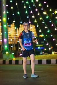 BIB: 44300
                            <button type="button" onclick="openModal(16752290)" class="btn btn-primary btn-sm float-right btn-popup" data-toggle="modal" data-target=".modal-high-quality">
                        <i class="fas fa-shopping-cart"></i> Add to Cart
                    </button>
                                            <button type="button" onclick="isThisMe(16752290, true)" class="btn btn-success btn-sm float-right btn-popup btn-isme hidden" data-toggle="tooltip" data-placement="bottom" title="นี่คือรูปของคุณใช่ไหม คลิกที่นี่เพื่อเอาเข้าอัลบั้ม">
                        <i class="fas fa-plus"></i> Add to album
                    </button>
                    <button type="button" onclick="isThisMe(16752290, false)" class="btn btn-warning btn-sm float-right btn-popup btn-isnotme hidden">
                        <i class="fas fa-ban"></i> Remove from album
                    </button>