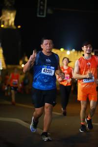 BIB: 42251, 20872
                            <button type="button" onclick="openModal(16513150)" class="btn btn-primary btn-sm float-right btn-popup" data-toggle="modal" data-target=".modal-high-quality">
                        <i class="fas fa-shopping-cart"></i> Add to Cart
                    </button>
                                            <button type="button" onclick="isThisMe(16513150, true)" class="btn btn-success btn-sm float-right btn-popup btn-isme hidden" data-toggle="tooltip" data-placement="bottom" title="นี่คือรูปของคุณใช่ไหม คลิกที่นี่เพื่อเอาเข้าอัลบั้ม">
                        <i class="fas fa-plus"></i> Add to album
                    </button>
                    <button type="button" onclick="isThisMe(16513150, false)" class="btn btn-warning btn-sm float-right btn-popup btn-isnotme hidden">
                        <i class="fas fa-ban"></i> Remove from album
                    </button>