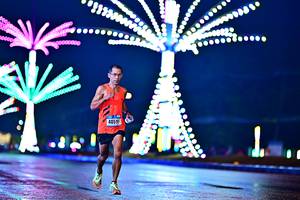 BIB: 40591
                            <button type="button" onclick="openModal(17984067)" class="btn btn-primary btn-sm float-right btn-popup" data-toggle="modal" data-target=".modal-high-quality">
                        <i class="fas fa-shopping-cart"></i> Add to Cart
                    </button>
                                            <button type="button" onclick="isThisMe(17984067, true)" class="btn btn-success btn-sm float-right btn-popup btn-isme hidden" data-toggle="tooltip" data-placement="bottom" title="นี่คือรูปของคุณใช่ไหม คลิกที่นี่เพื่อเอาเข้าอัลบั้ม">
                        <i class="fas fa-plus"></i> Add to album
                    </button>
                    <button type="button" onclick="isThisMe(17984067, false)" class="btn btn-warning btn-sm float-right btn-popup btn-isnotme hidden">
                        <i class="fas fa-ban"></i> Remove from album
                    </button>