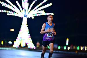BIB: 40240
                            <button type="button" onclick="openModal(17125227)" class="btn btn-primary btn-sm float-right btn-popup" data-toggle="modal" data-target=".modal-high-quality">
                        <i class="fas fa-shopping-cart"></i> Add to Cart
                    </button>
                                            <button type="button" onclick="isThisMe(17125227, true)" class="btn btn-success btn-sm float-right btn-popup btn-isme hidden" data-toggle="tooltip" data-placement="bottom" title="นี่คือรูปของคุณใช่ไหม คลิกที่นี่เพื่อเอาเข้าอัลบั้ม">
                        <i class="fas fa-plus"></i> Add to album
                    </button>
                    <button type="button" onclick="isThisMe(17125227, false)" class="btn btn-warning btn-sm float-right btn-popup btn-isnotme hidden">
                        <i class="fas fa-ban"></i> Remove from album
                    </button>